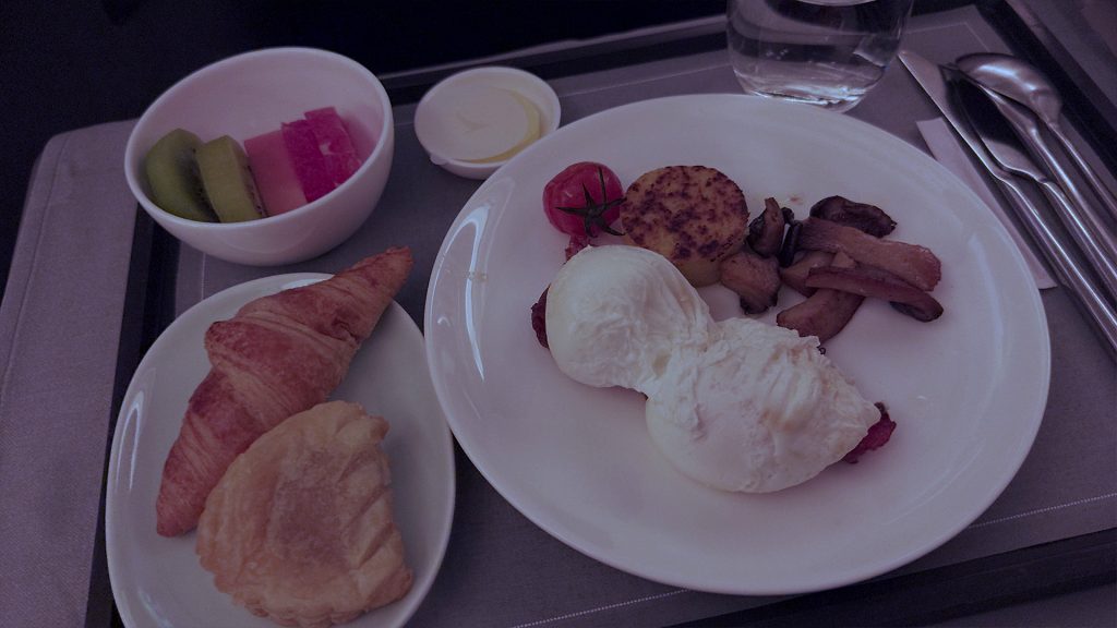 Cathay Pacific business class pre-arrival breakfast tray