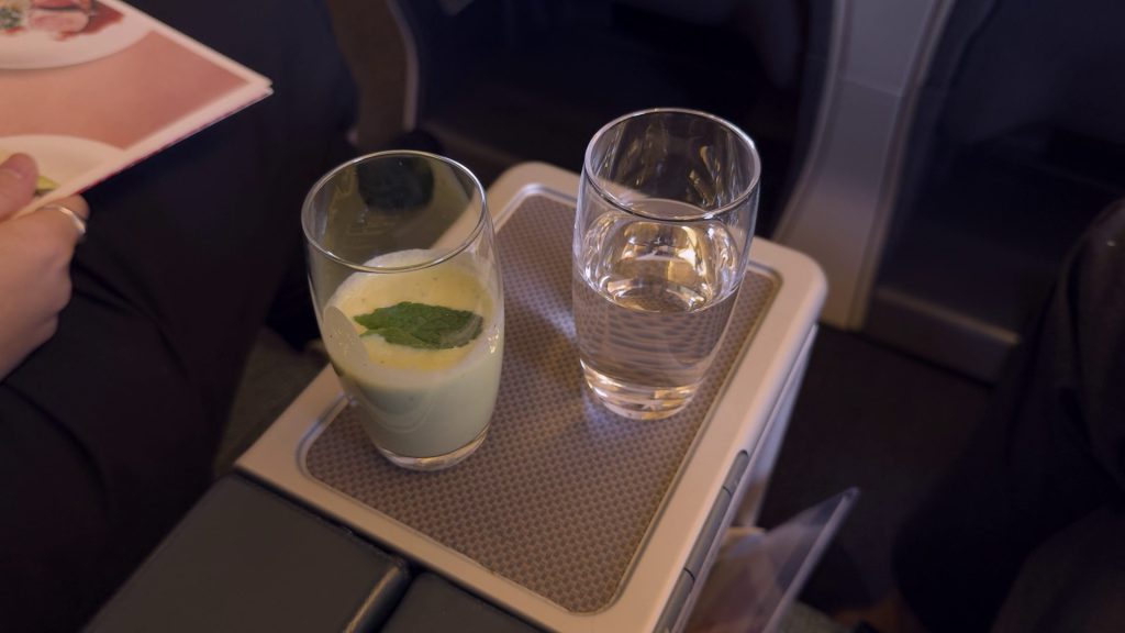 Cathay Pacific 777-300 regional Business Class Cathay Delight Mocktail